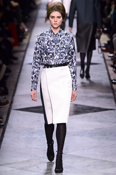 Look 22
